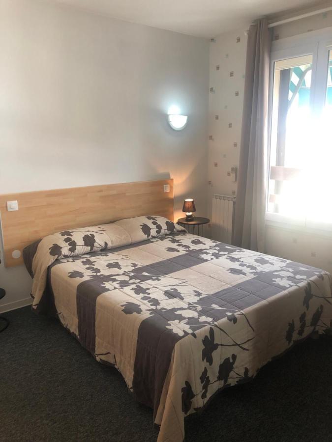 Hotel Le Relais Fleurance Bagian luar foto