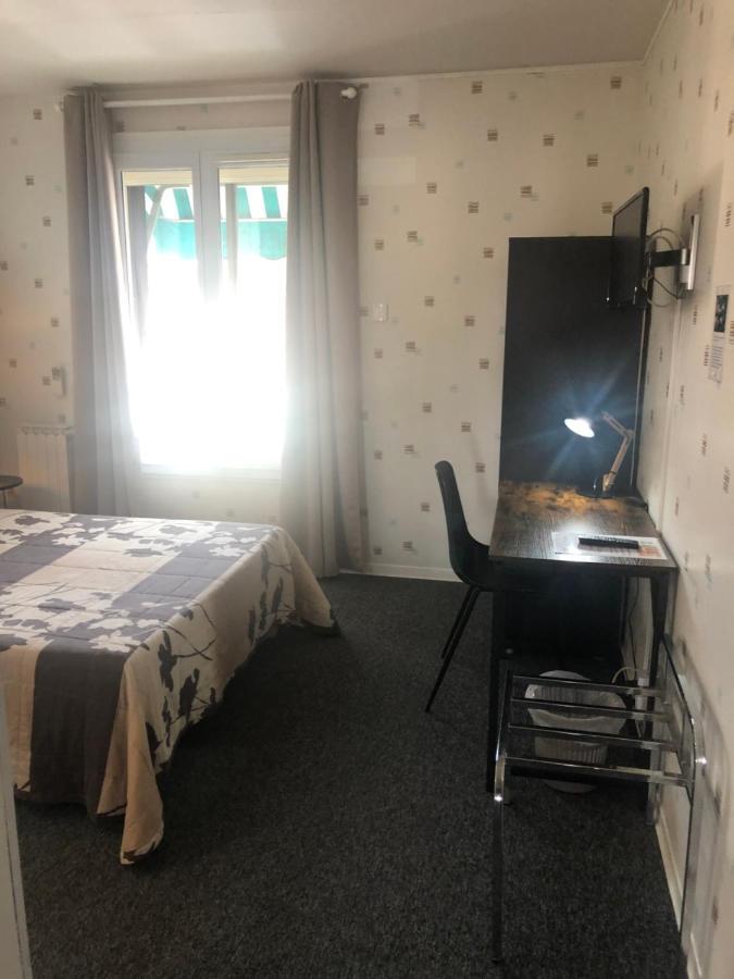Hotel Le Relais Fleurance Bagian luar foto