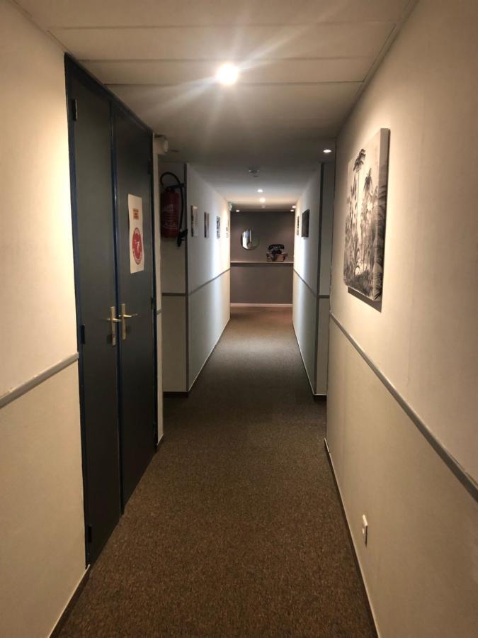 Hotel Le Relais Fleurance Bagian luar foto